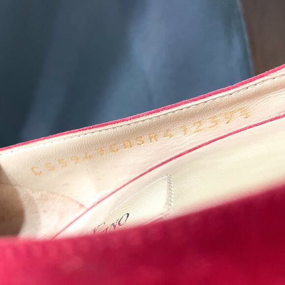 Valentino Pumps Red Suede Bow Stiletto Peep Toe Heels Sz 39.5 / 9.5 - Picture 12 of 12